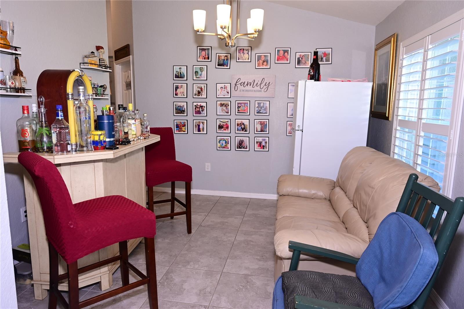 891 Galloway St Property Photo 11