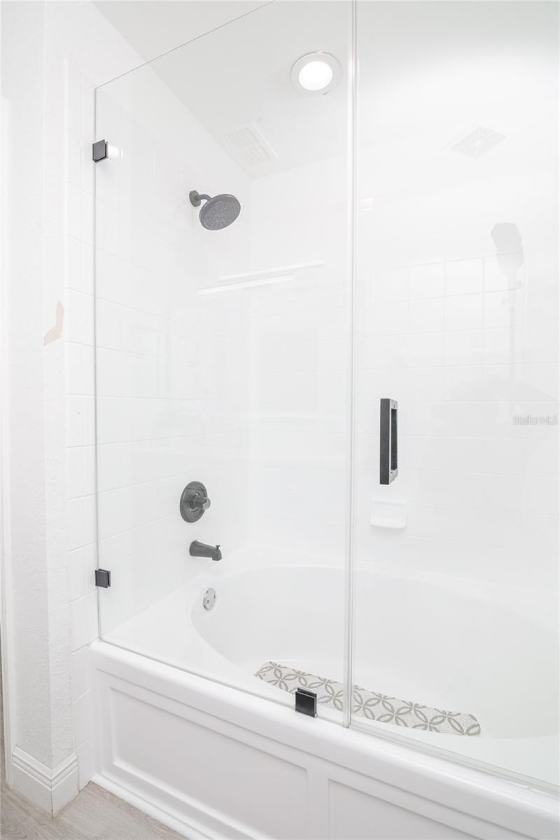 733 Calabria Ave Property Photo 45