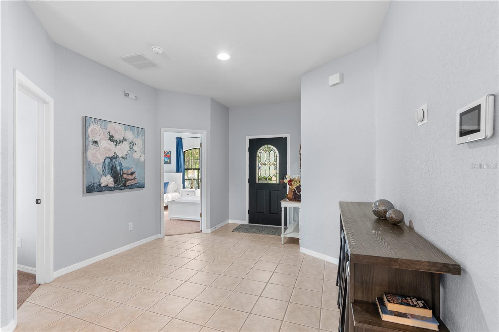 16813 Lazy Breeze Loop Property Photo 3