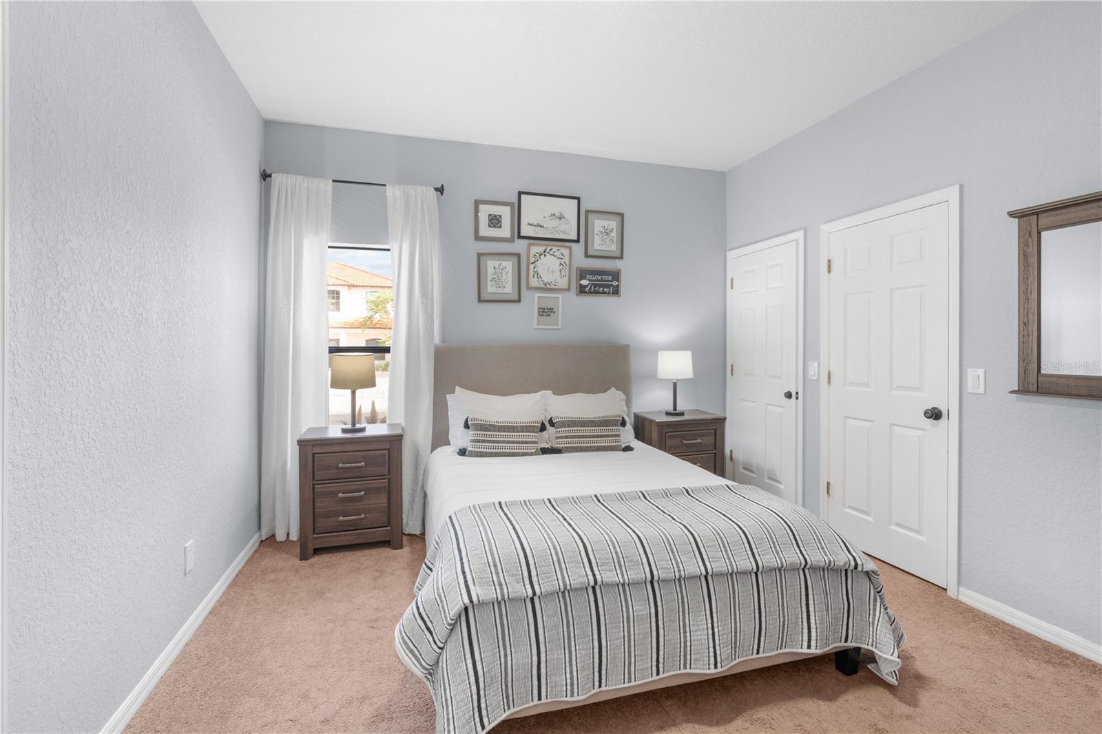 16813 Lazy Breeze Loop Property Photo 13