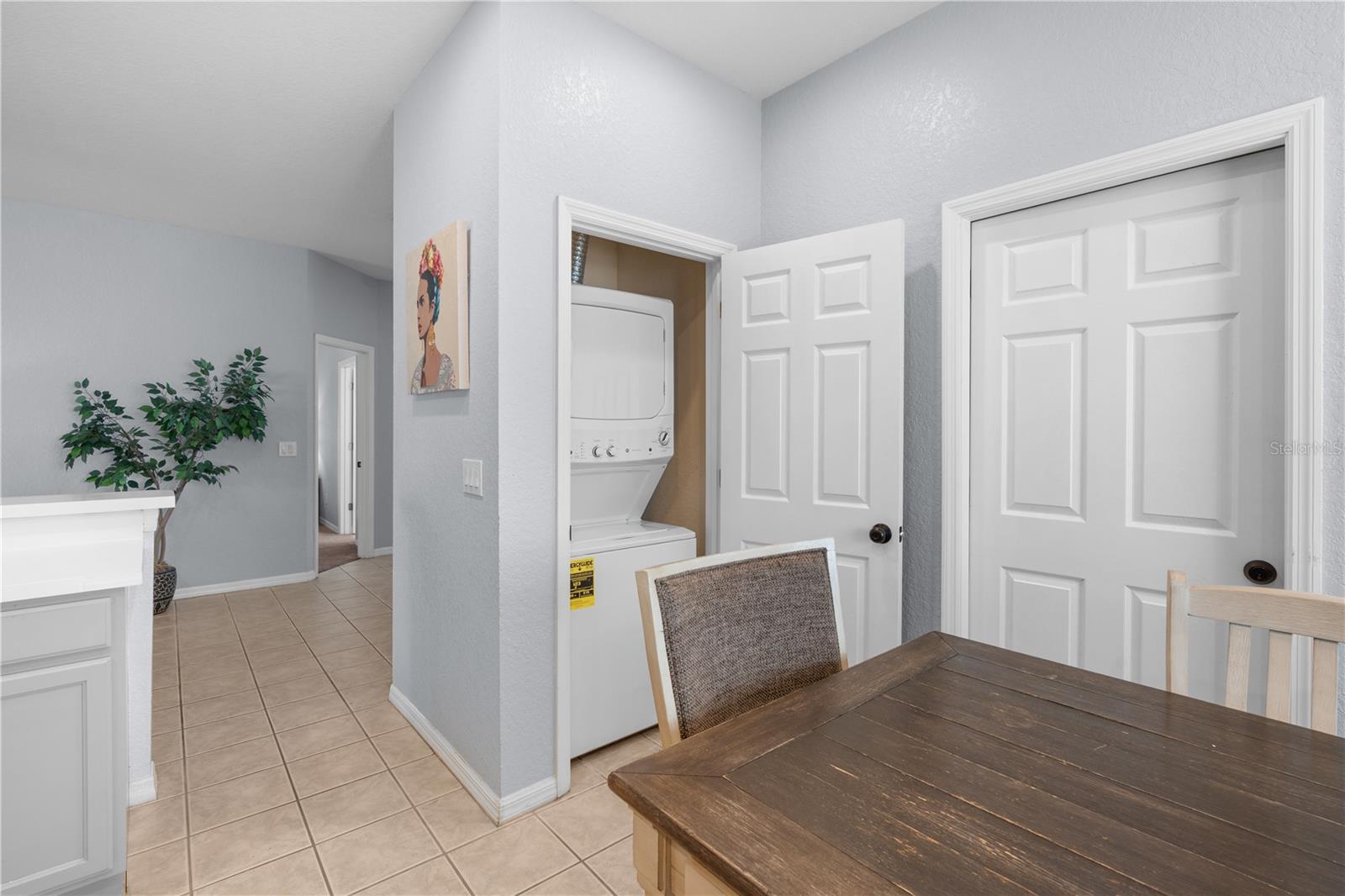 16813 Lazy Breeze Loop Property Photo 20