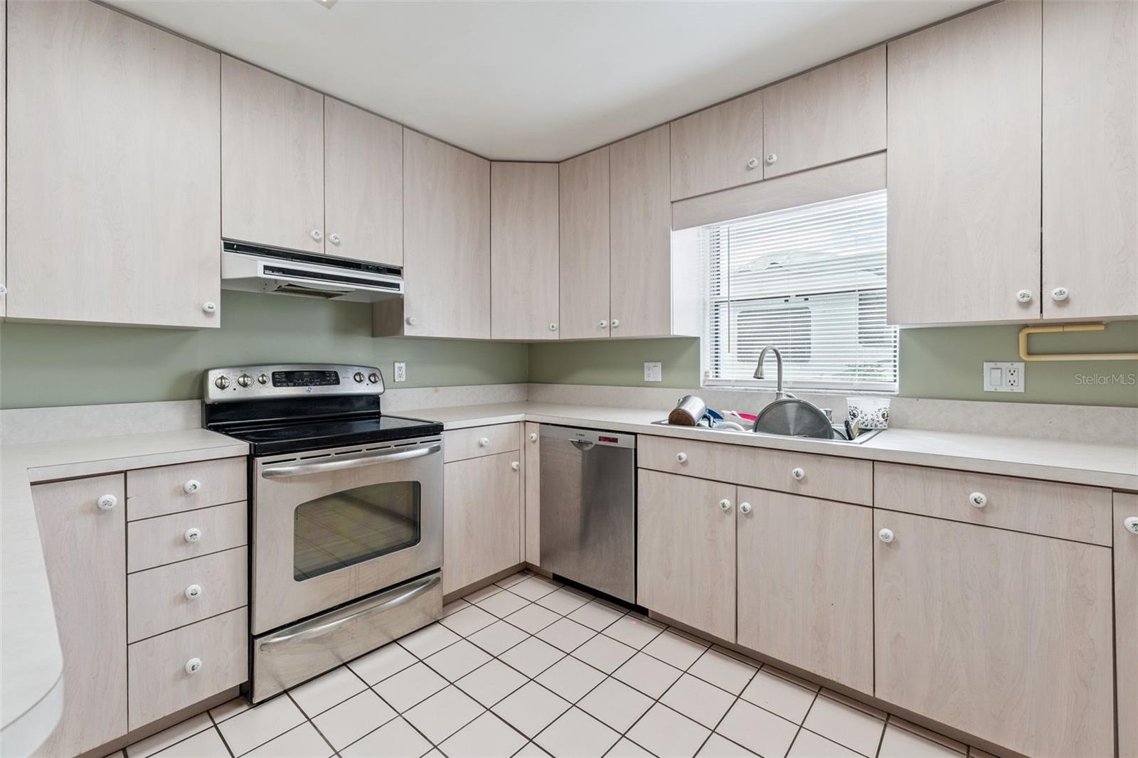 116 Hampden Rd Property Photo 6