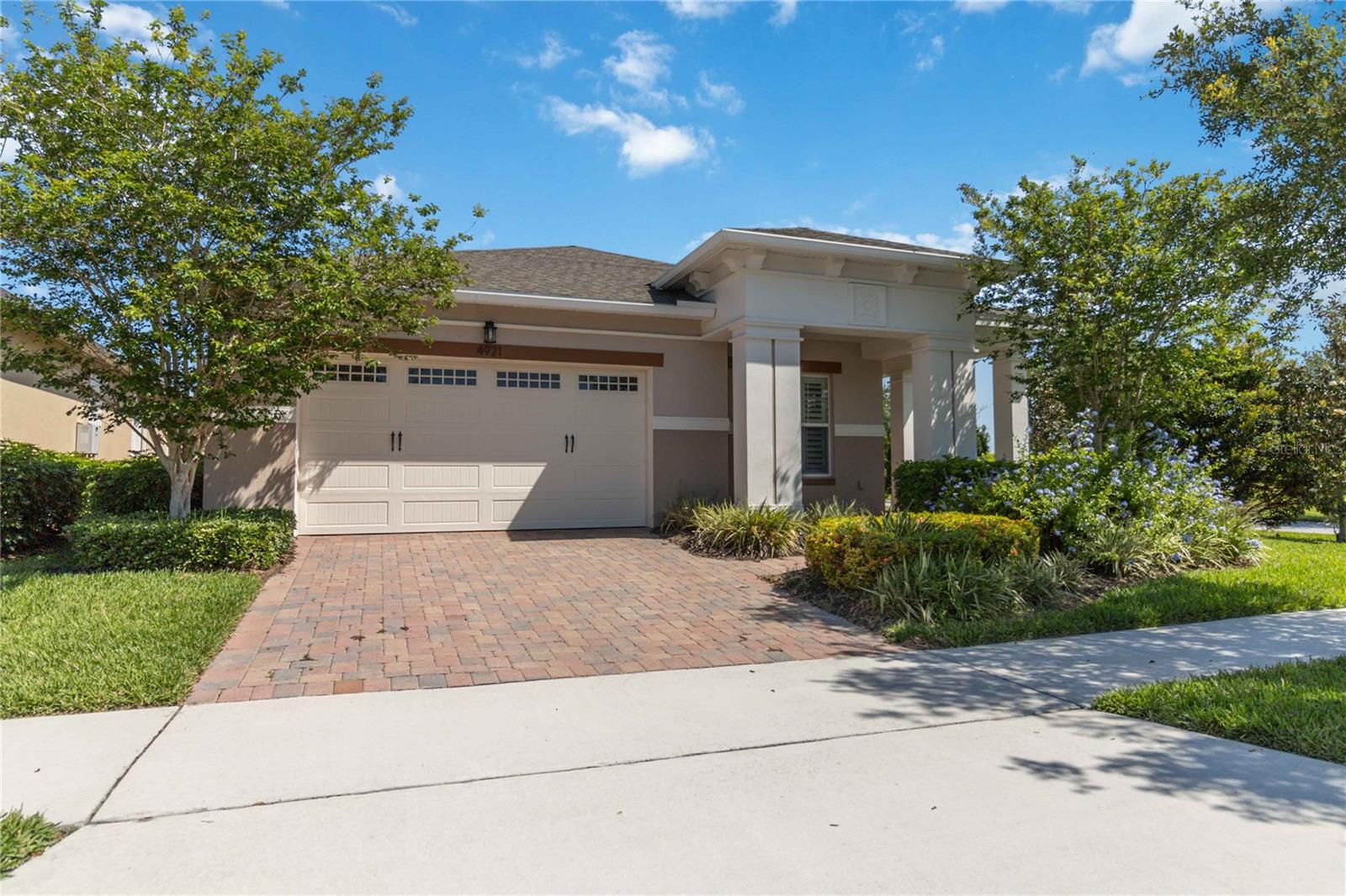 4921 Catalpa Dr Property Photo 4