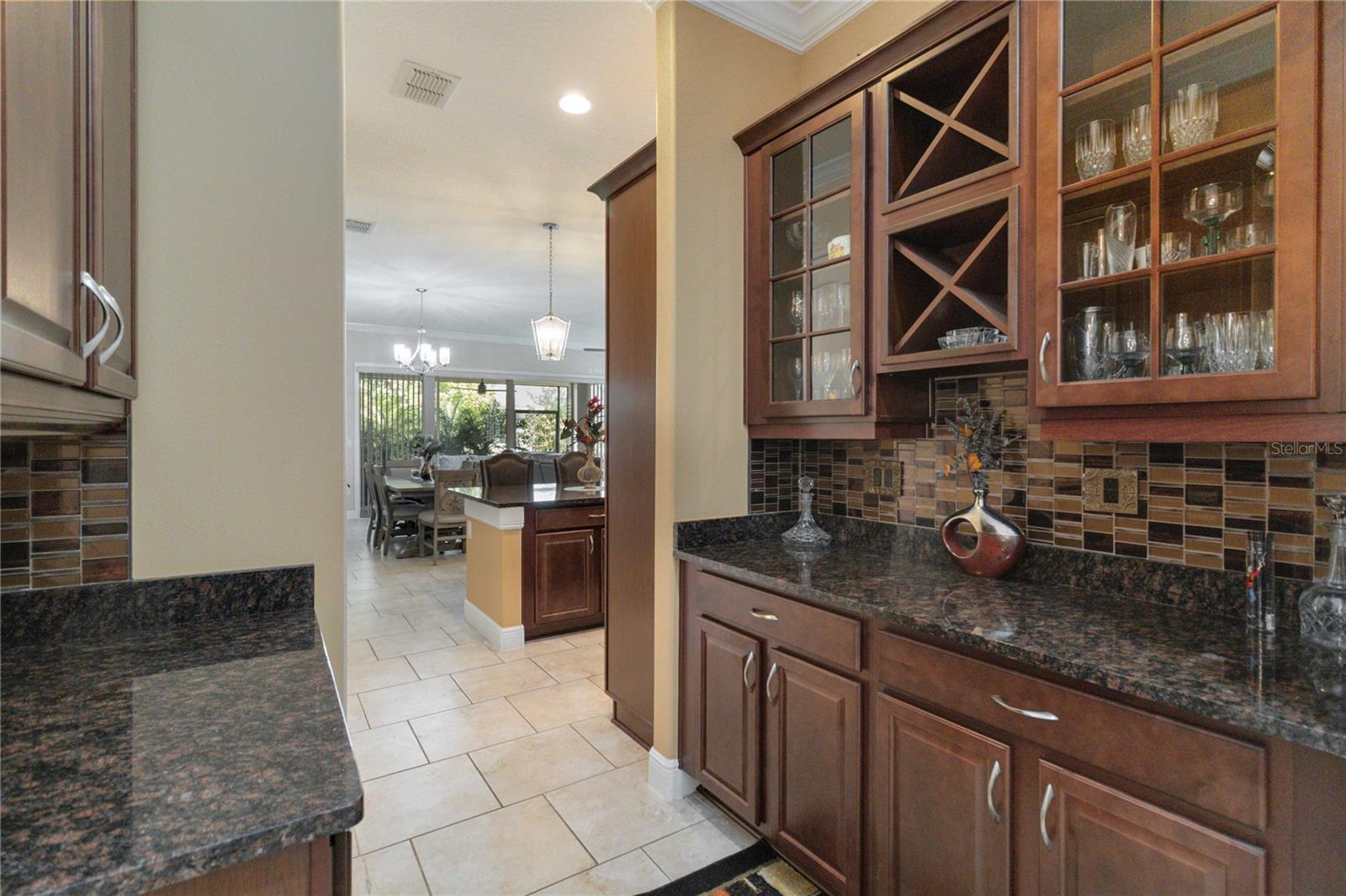 4921 Catalpa Dr Property Photo 27