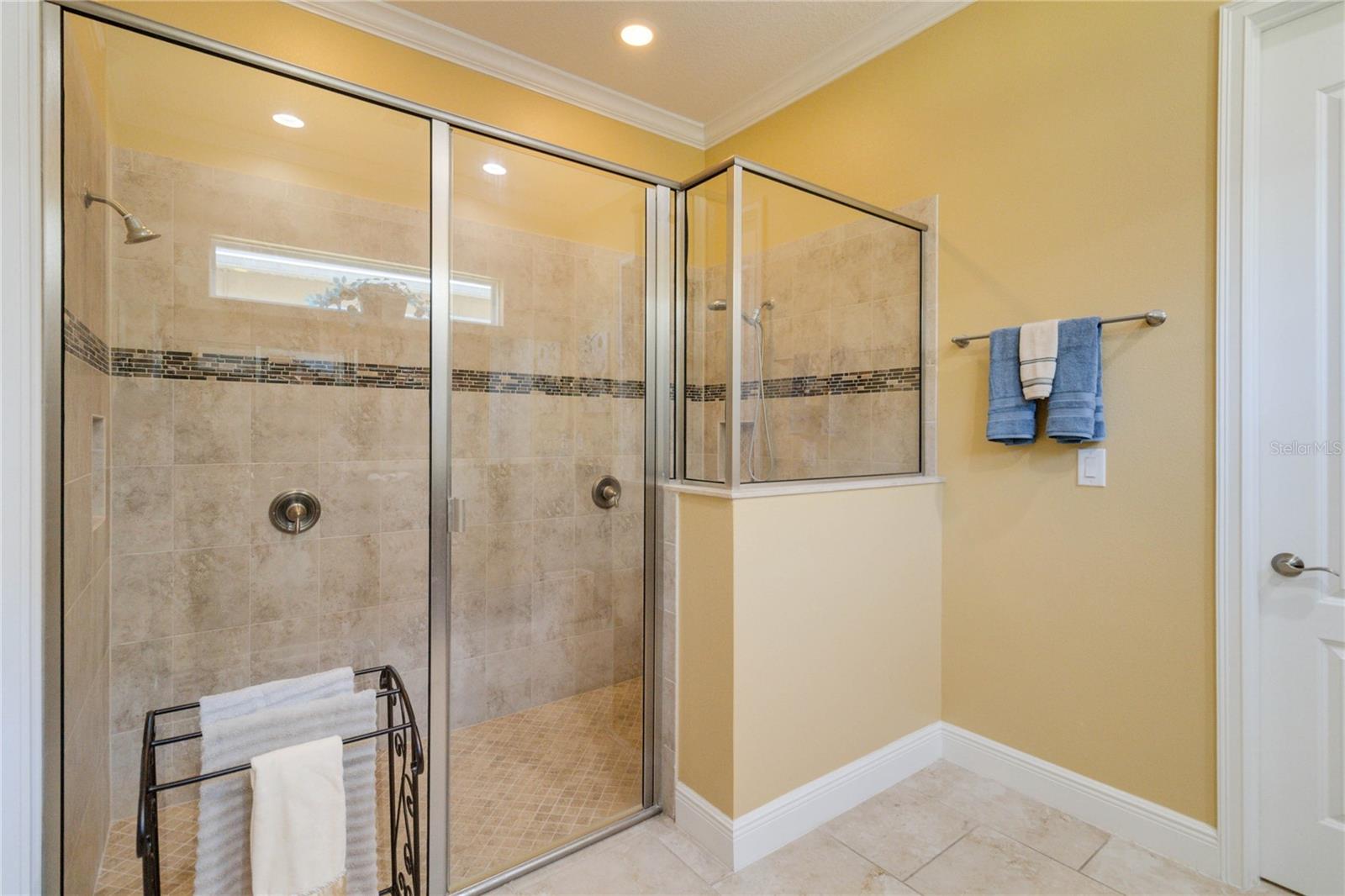 4921 Catalpa Dr Property Photo 41