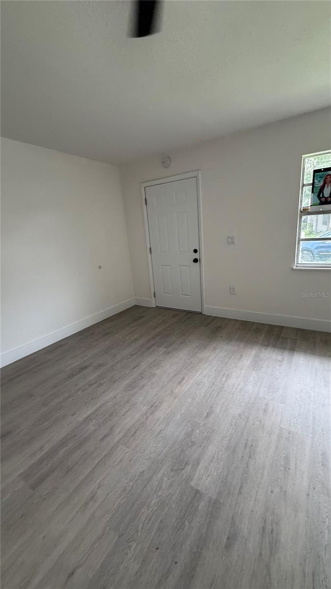1227 Waterview Blvd W Property Photo 7