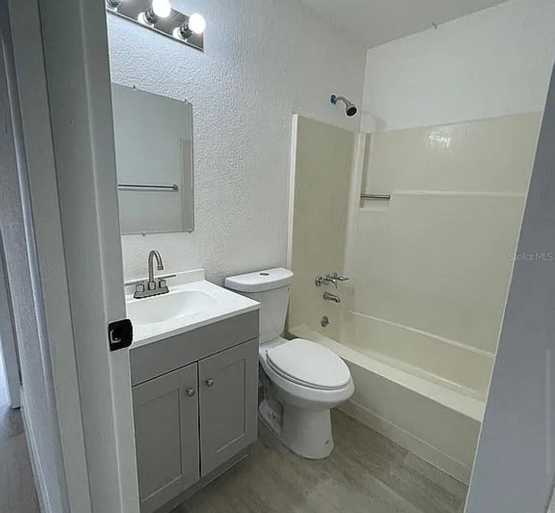 1227 Waterview Blvd W Property Photo 12
