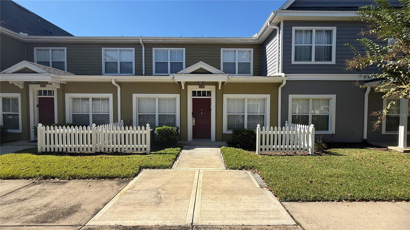 4563 Yellowgold Rd E #106 Property Photo 1