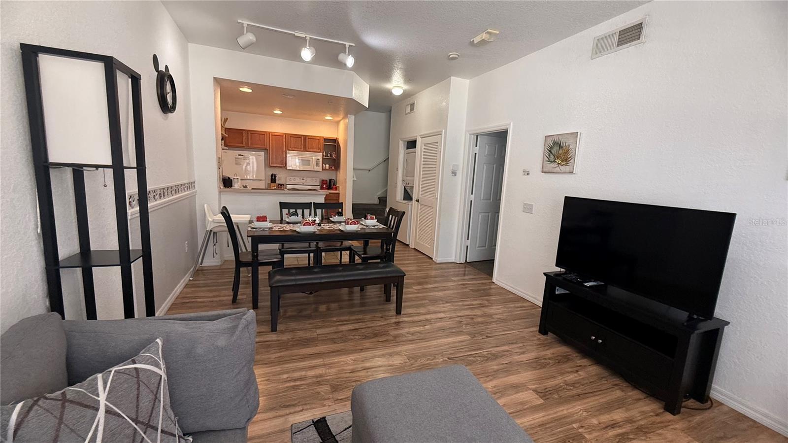 4563 Yellowgold Rd E #106 Property Photo 5