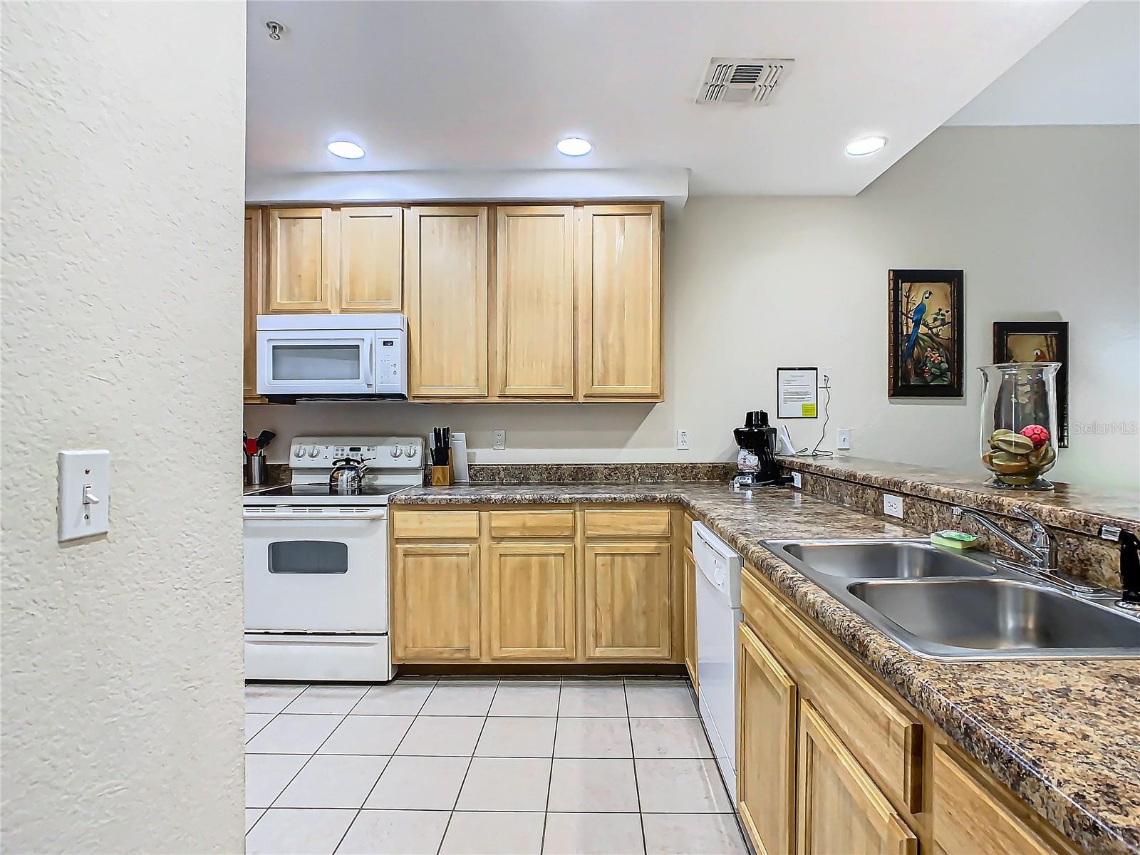 3050 Pirates Retreat Ct #108 Property Photo 8