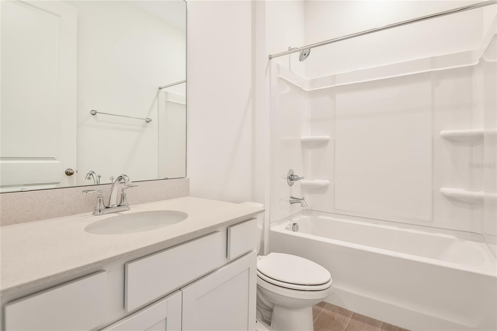 1280 Daisy Hill Ave Property Photo 4