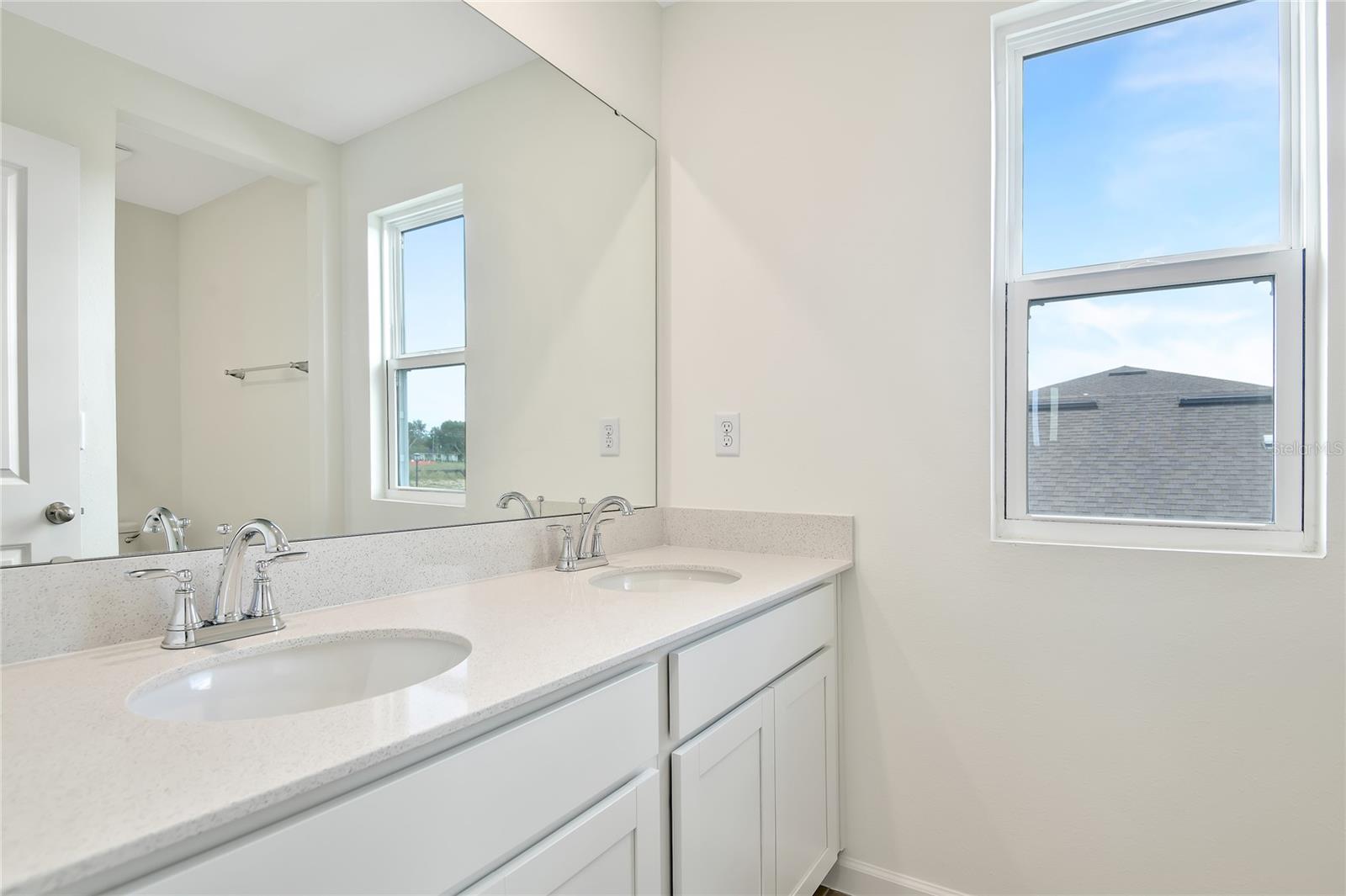 1280 Daisy Hill Ave Property Photo 15