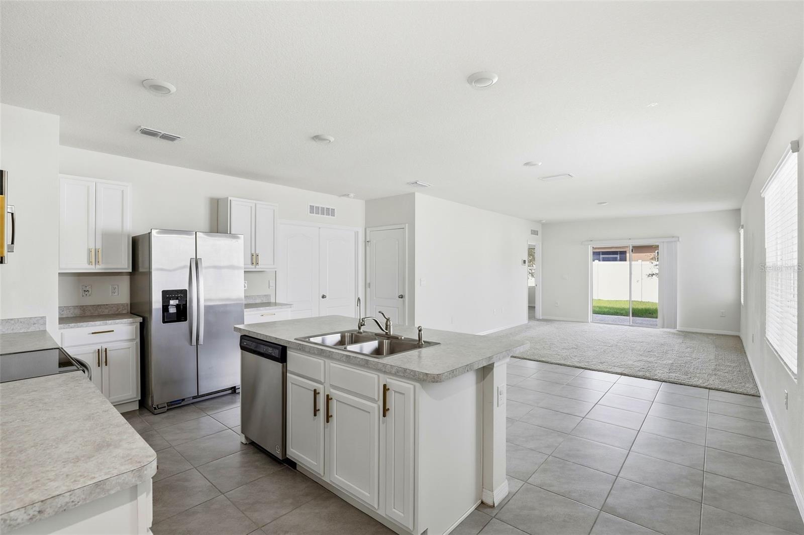 6777 Huntleigh Hammock Rd Property Photo 5