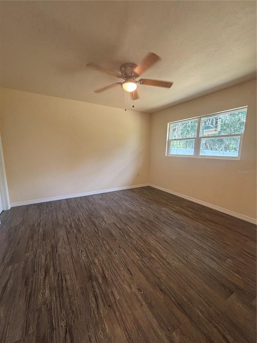 127 Jamison Ave Property Photo 13