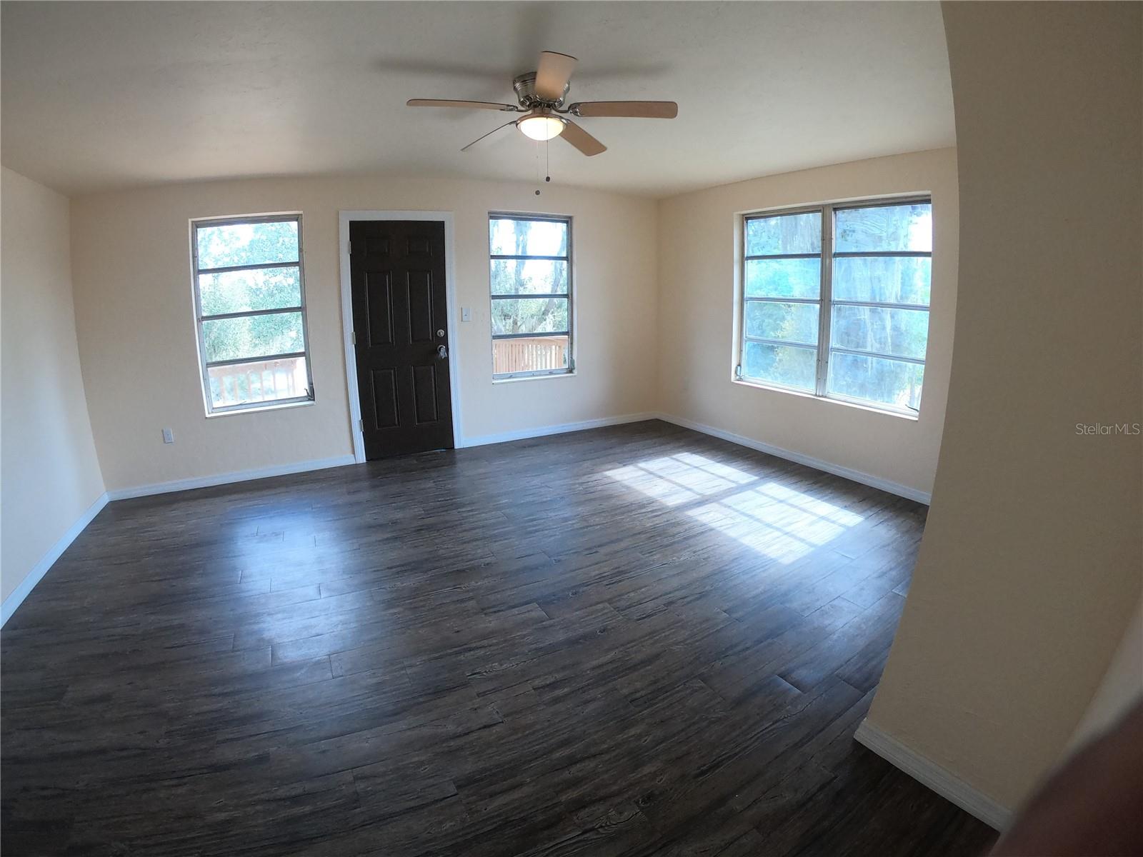 127 Jamison Ave Property Photo 29