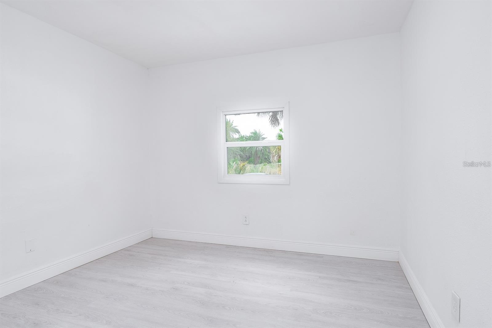 519 Williams St Property Photo 12