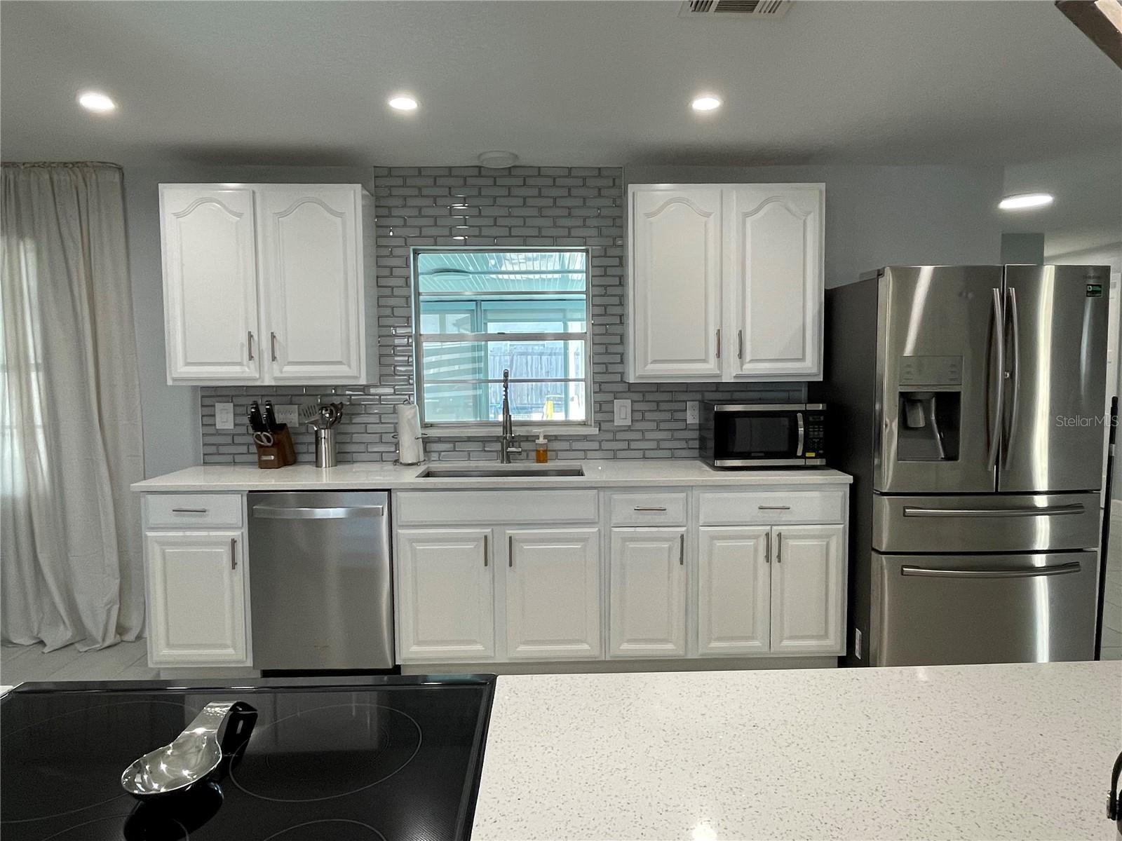 1695 N Banana River Dr Property Photo 3