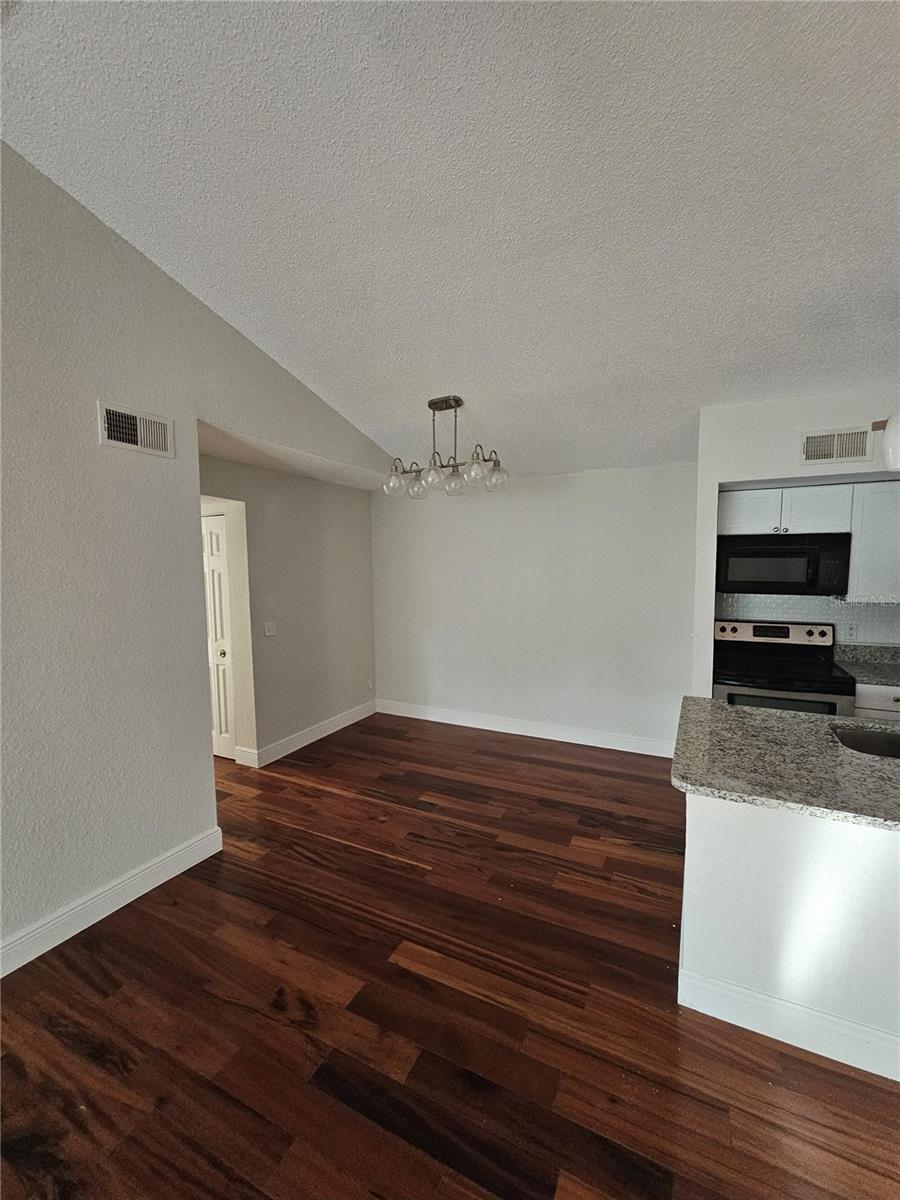 5132 Conroy Rd #937 Property Photo 5