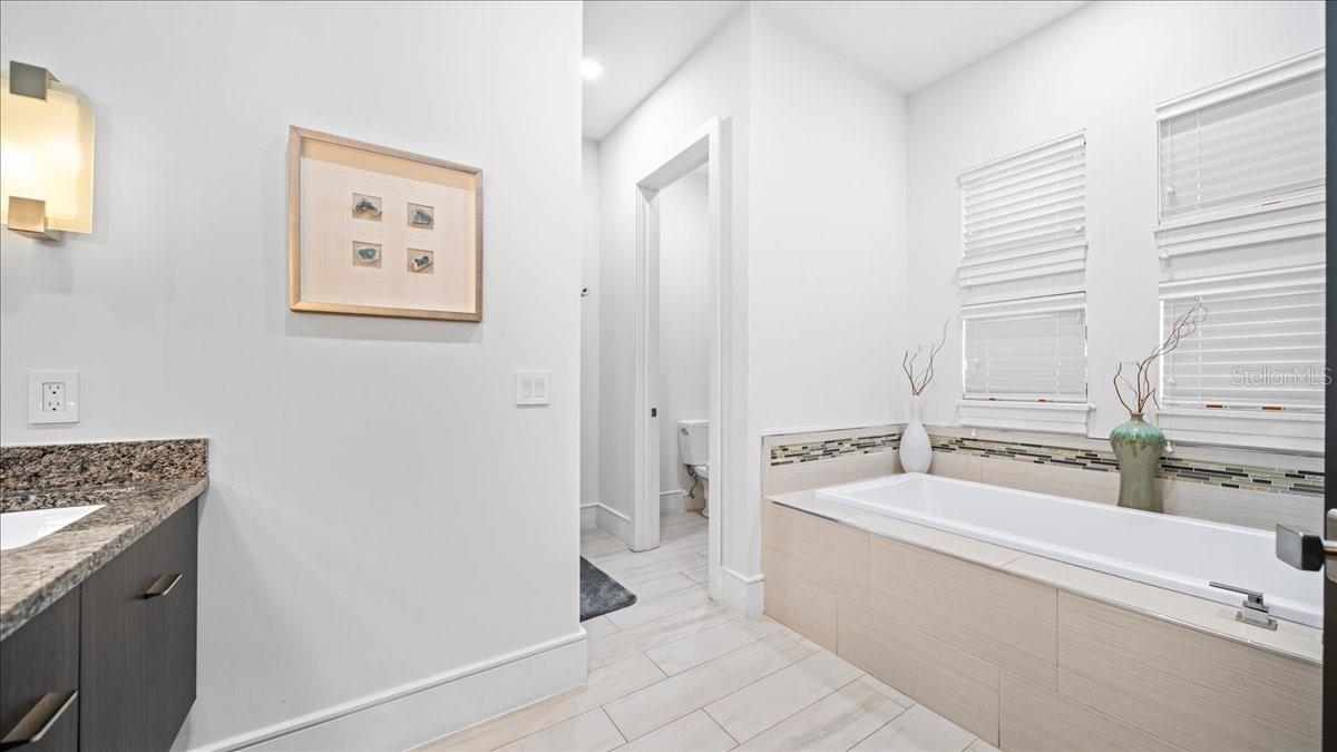 331 Muirfield Loop Property Photo 89
