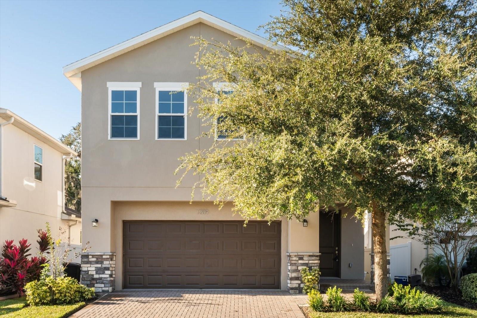1289 ASH TREE CV