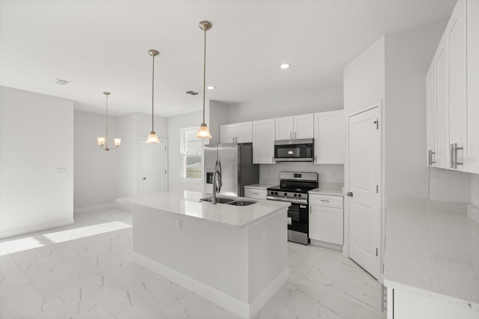 1289 Ash Tree Cv Property Photo 6
