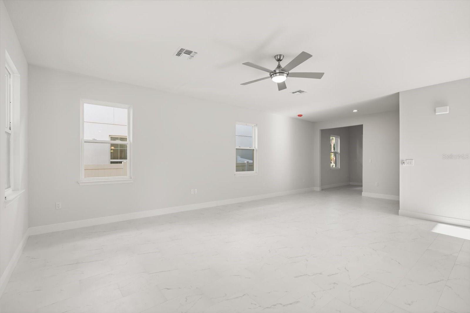 1289 Ash Tree Cv Property Photo 10