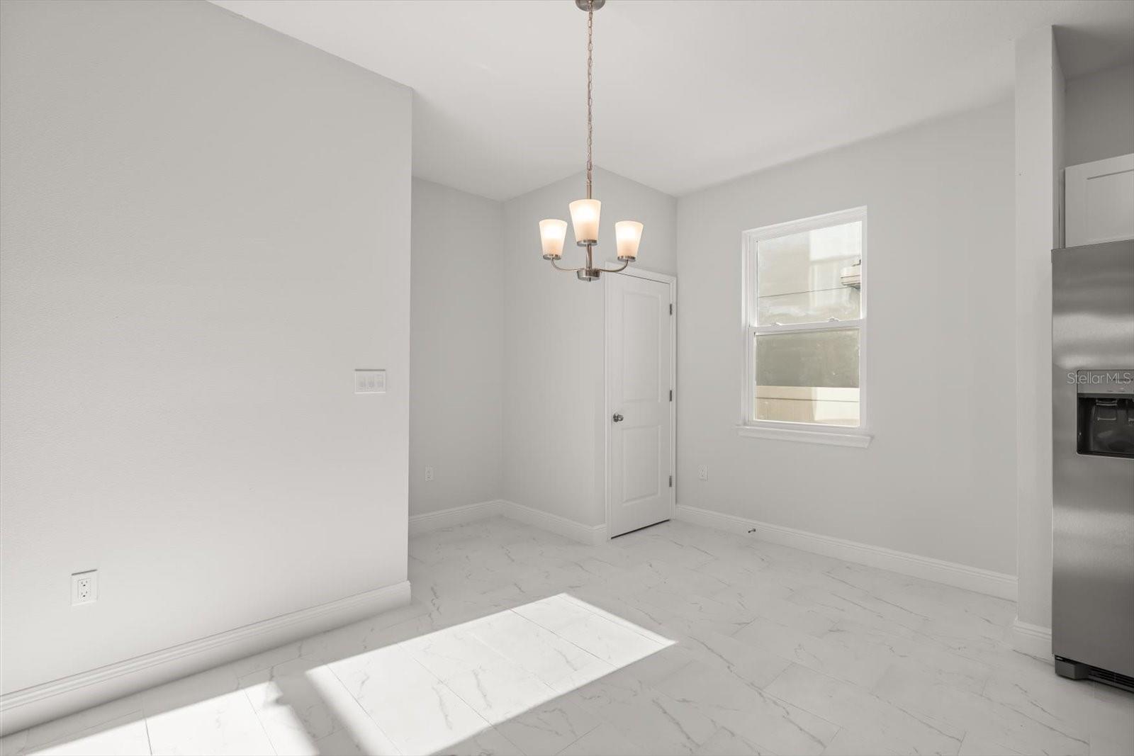 1289 Ash Tree Cv Property Photo 11