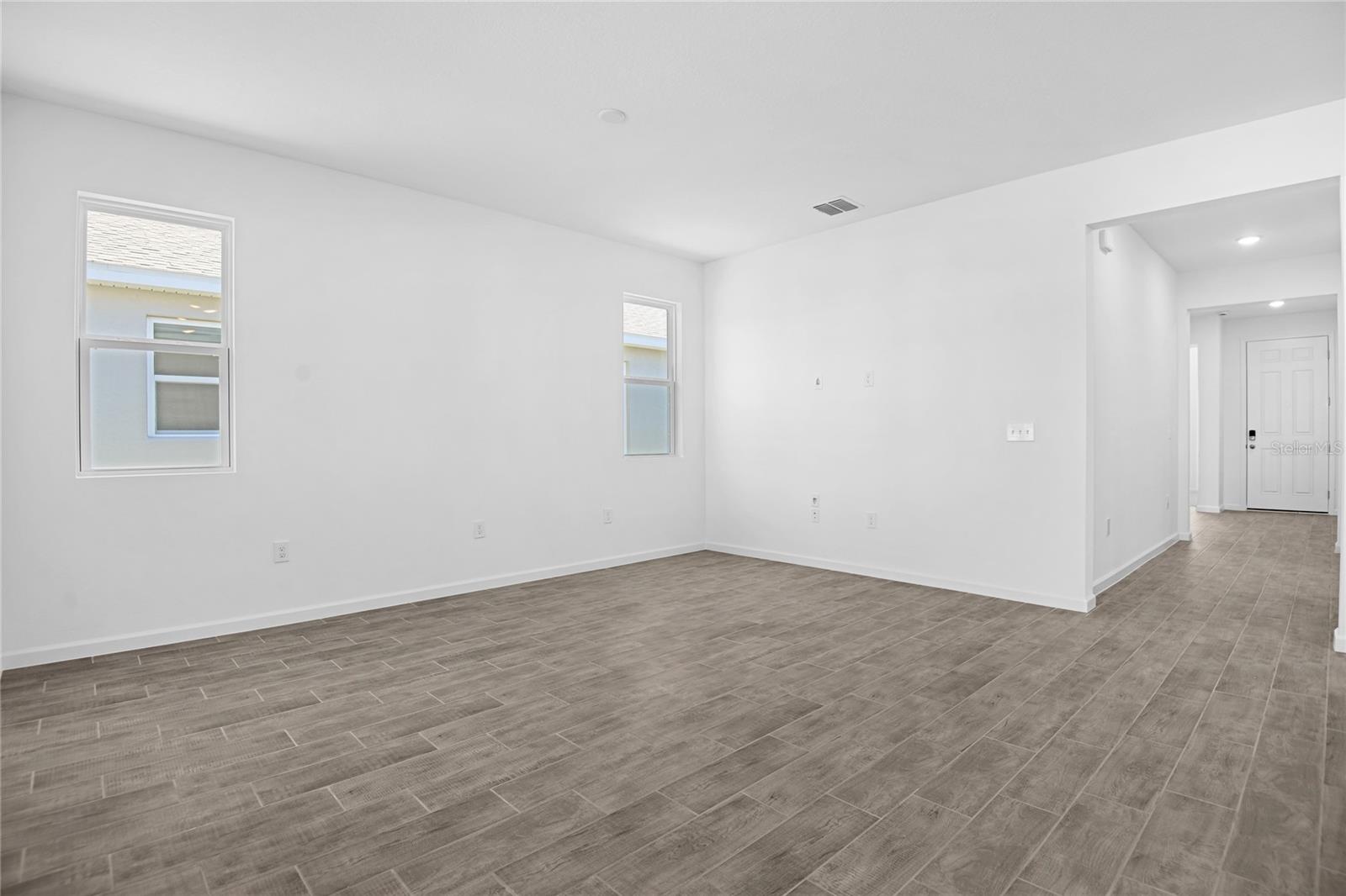 5351 Mickey Ave Property Photo 3