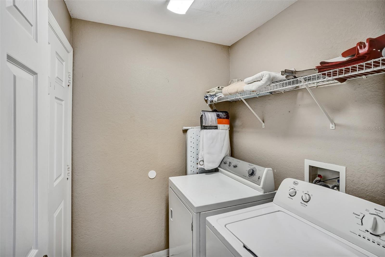 359 Vizcay Way Property Photo 8