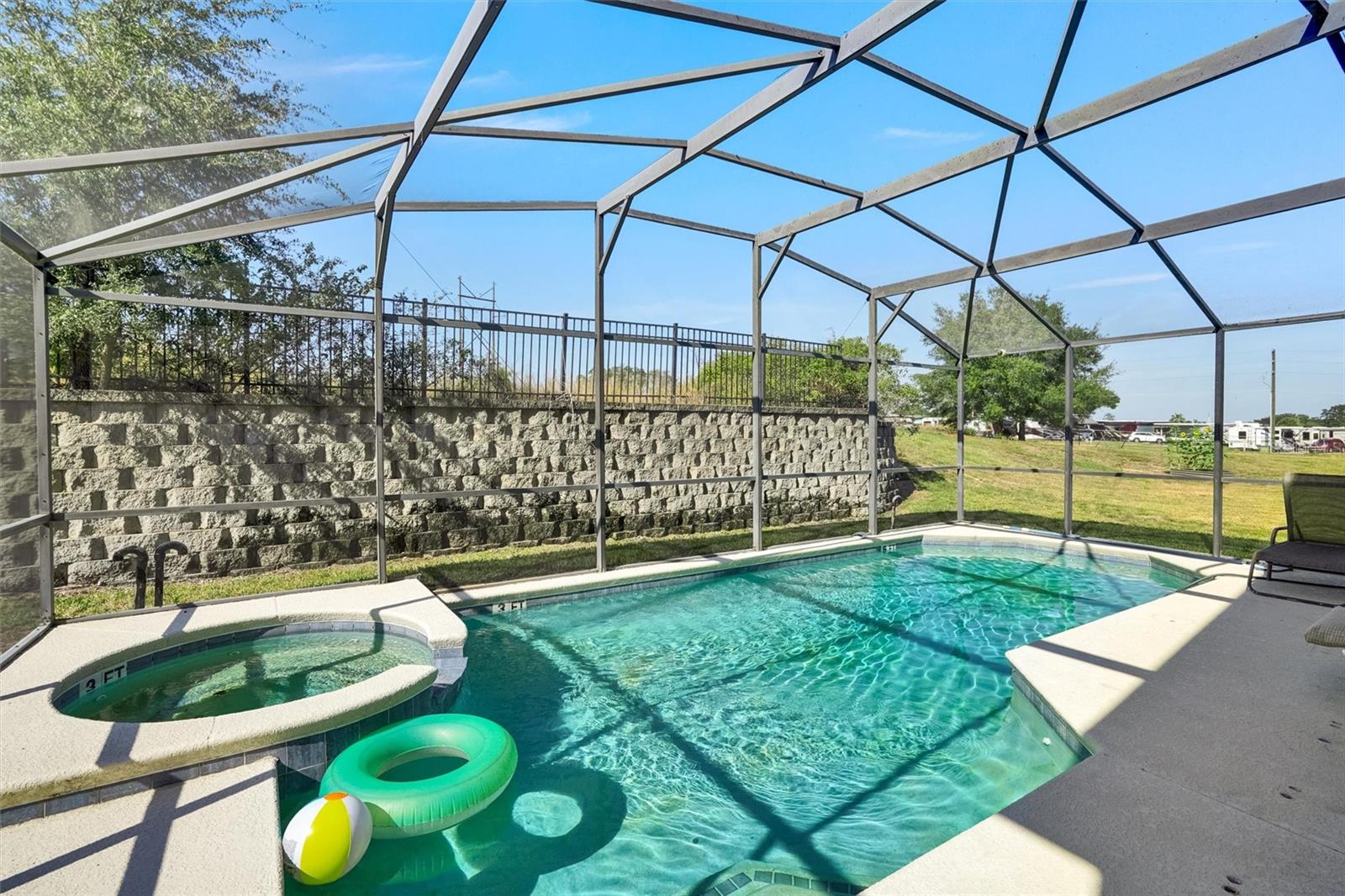 359 Vizcay Way Property Photo 30