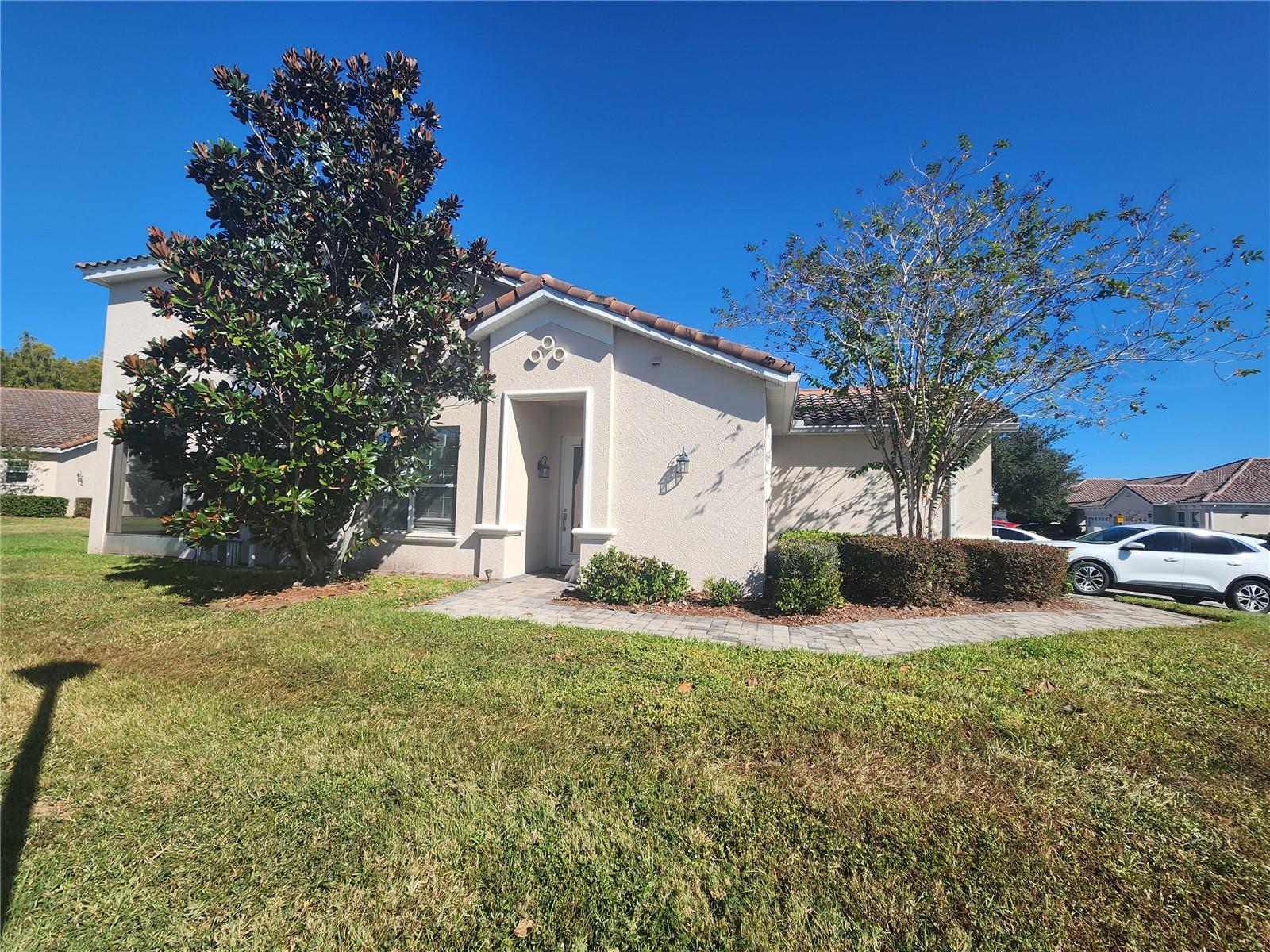 2852 Eastham Ln Property Photo 5