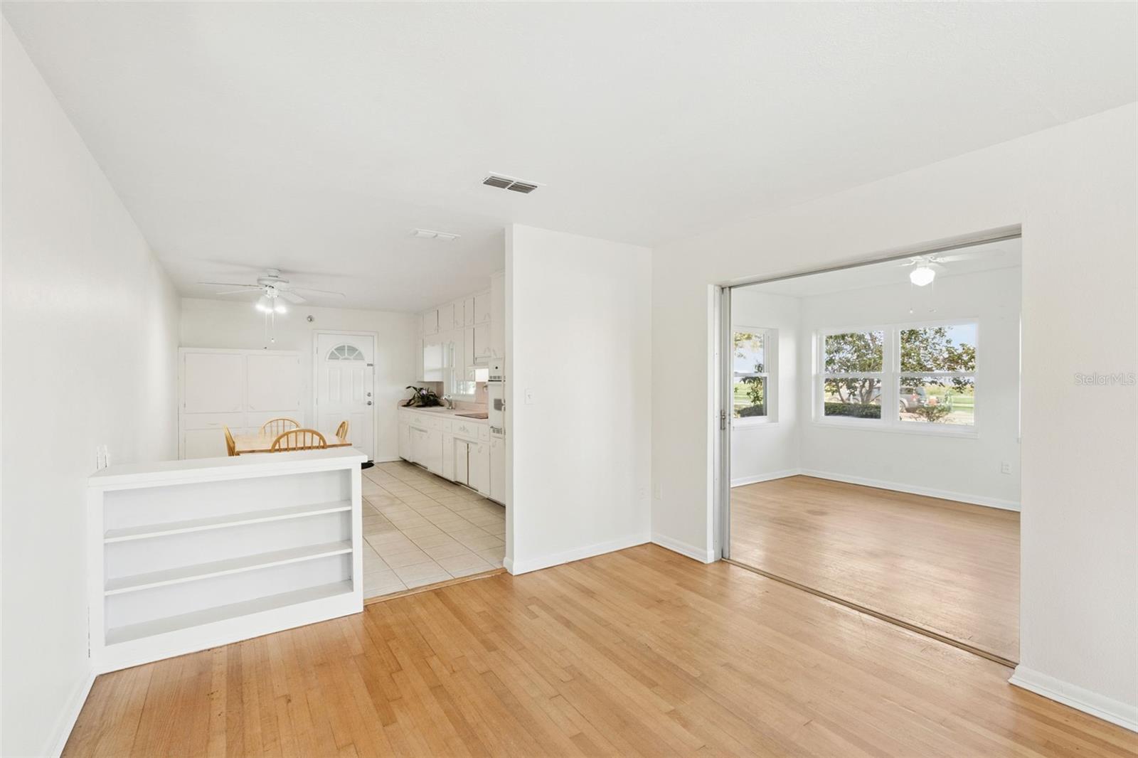 1801 Lakeshore Blvd Property Photo 5