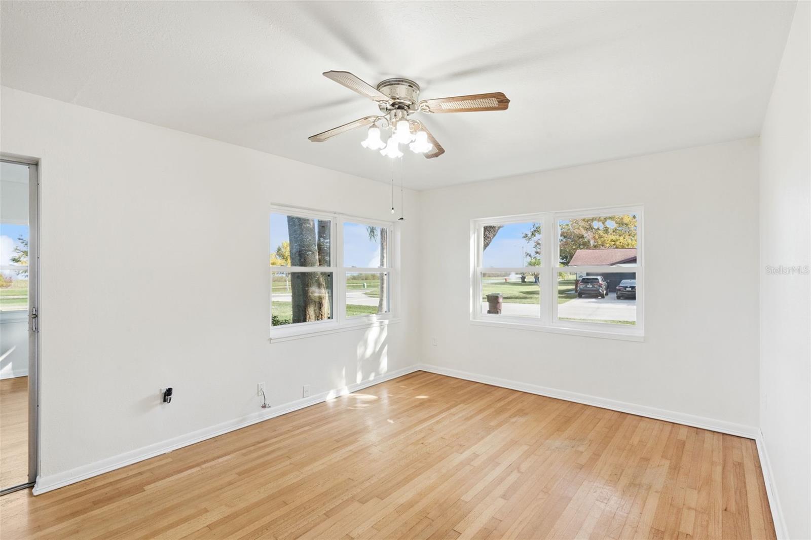 1801 Lakeshore Blvd Property Photo 11