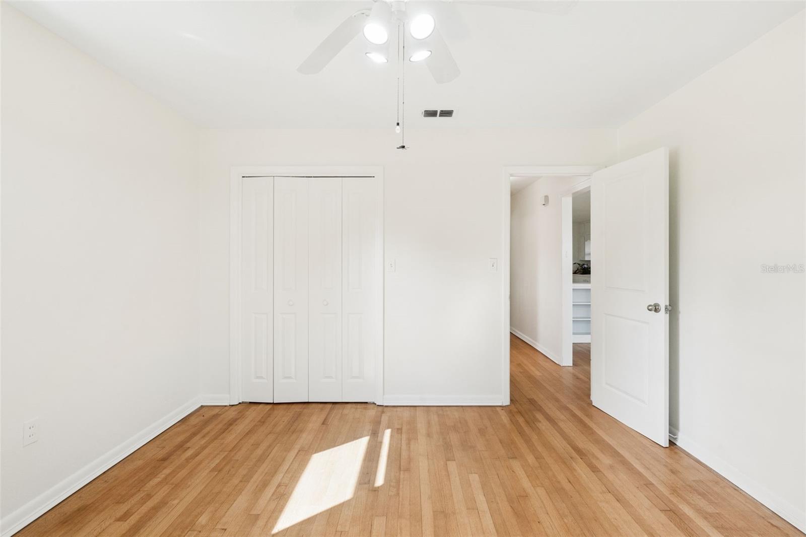 1801 Lakeshore Blvd Property Photo 17
