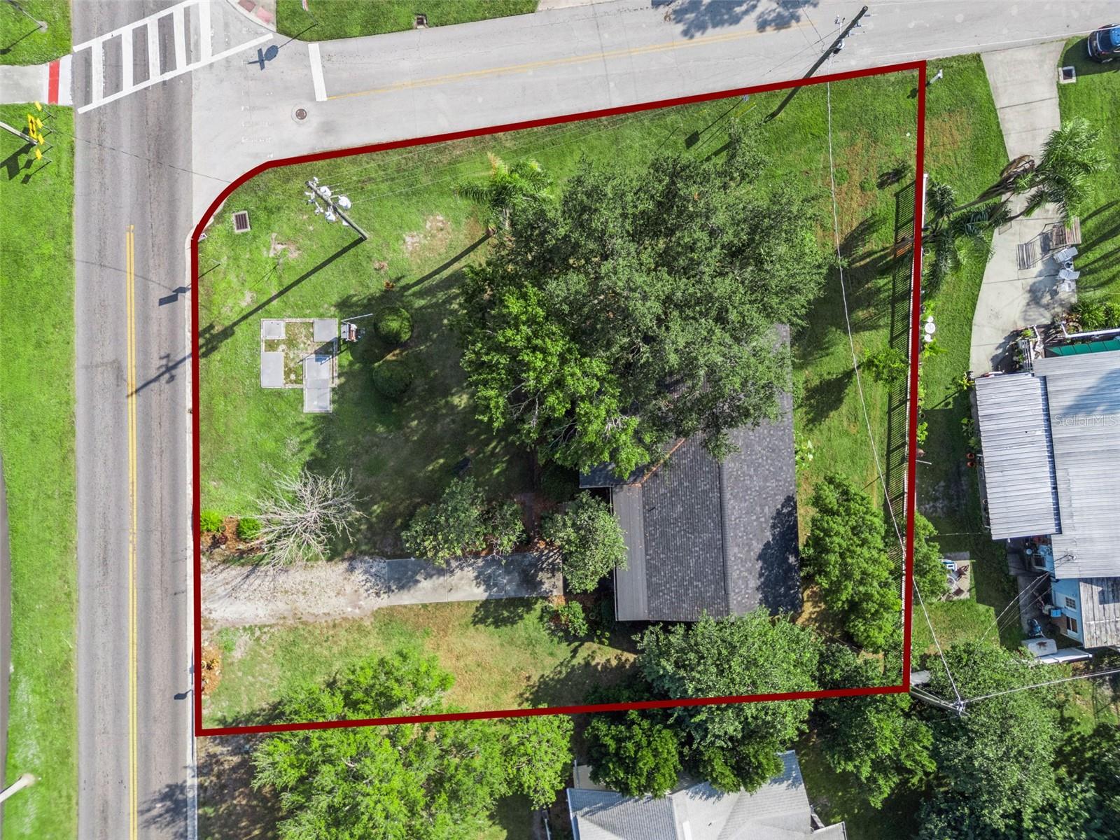1801 Lakeshore Blvd Property Photo 39