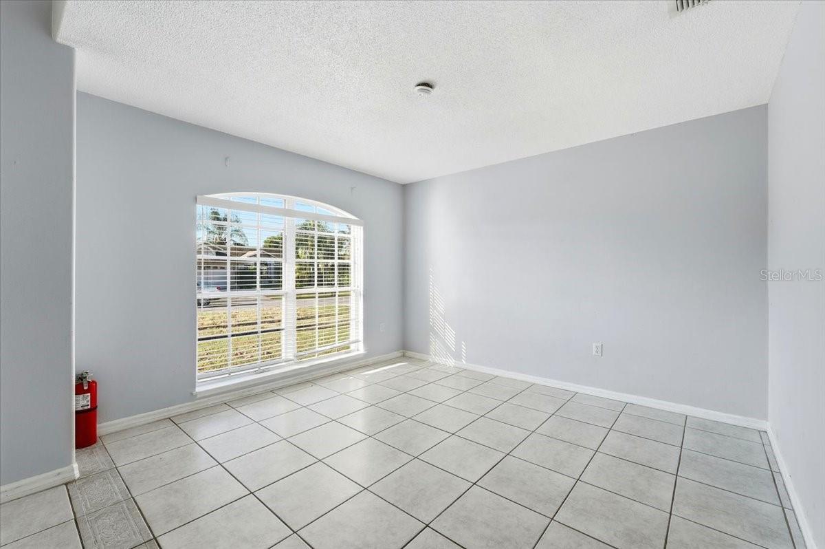 1158 Perpignan Ct Property Photo 6