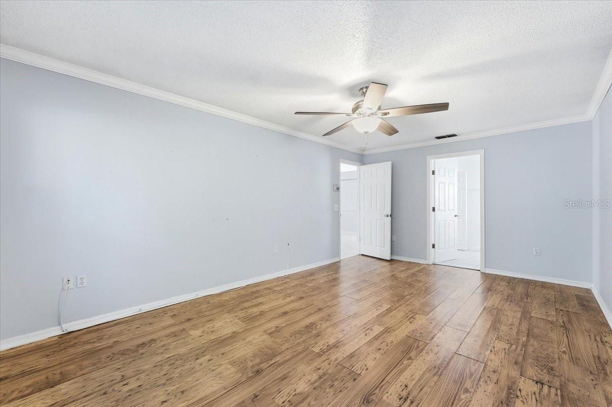 1158 Perpignan Ct Property Photo 16