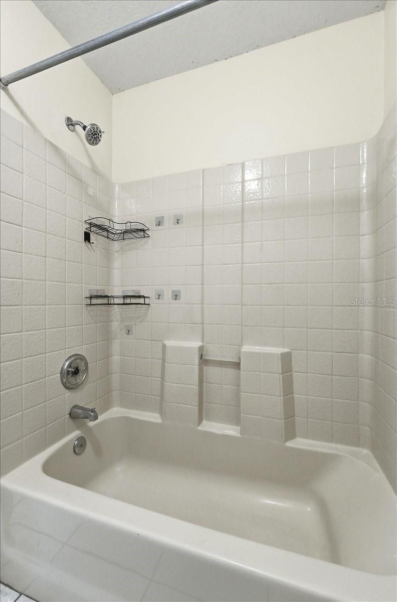 1158 Perpignan Ct Property Photo 19