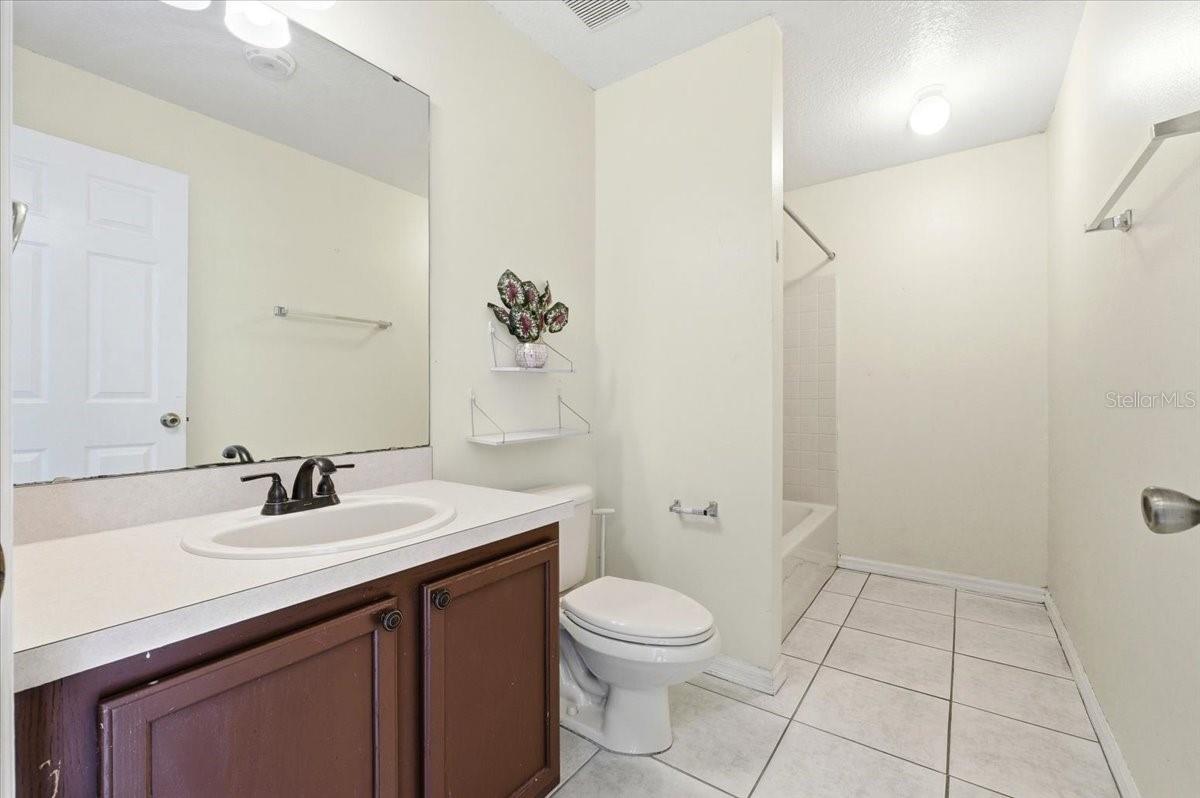 1158 Perpignan Ct Property Photo 26
