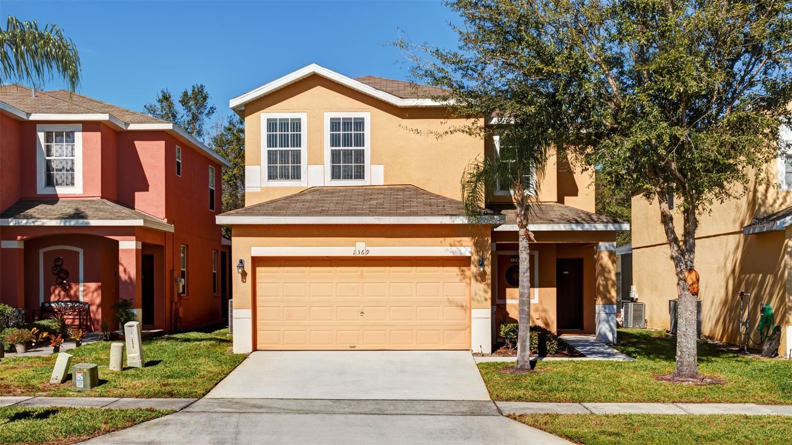 1369 ROYAL RIDGE DR Property Photo 1