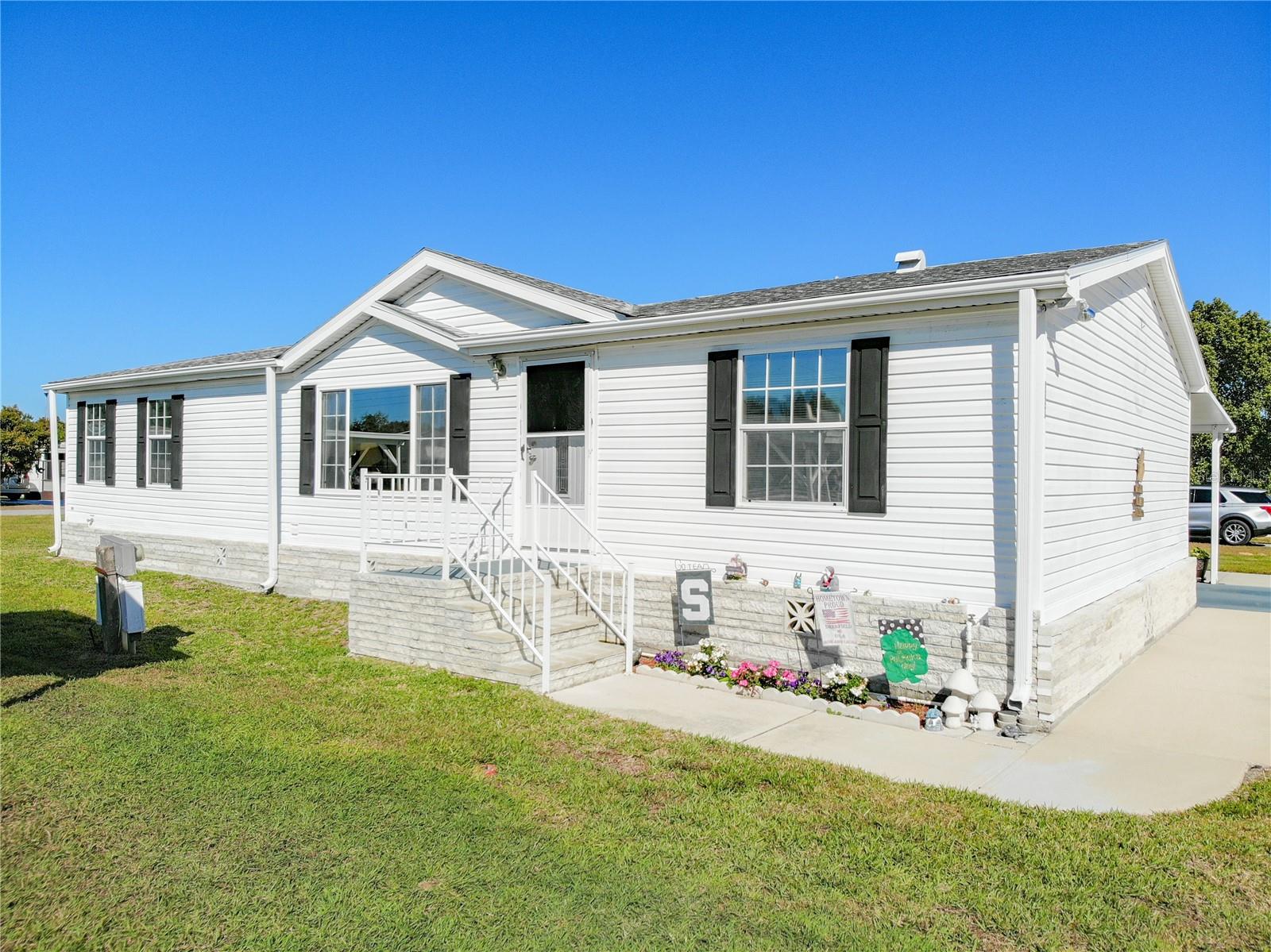 157 ORANGEWOOD DR Property Photo 1