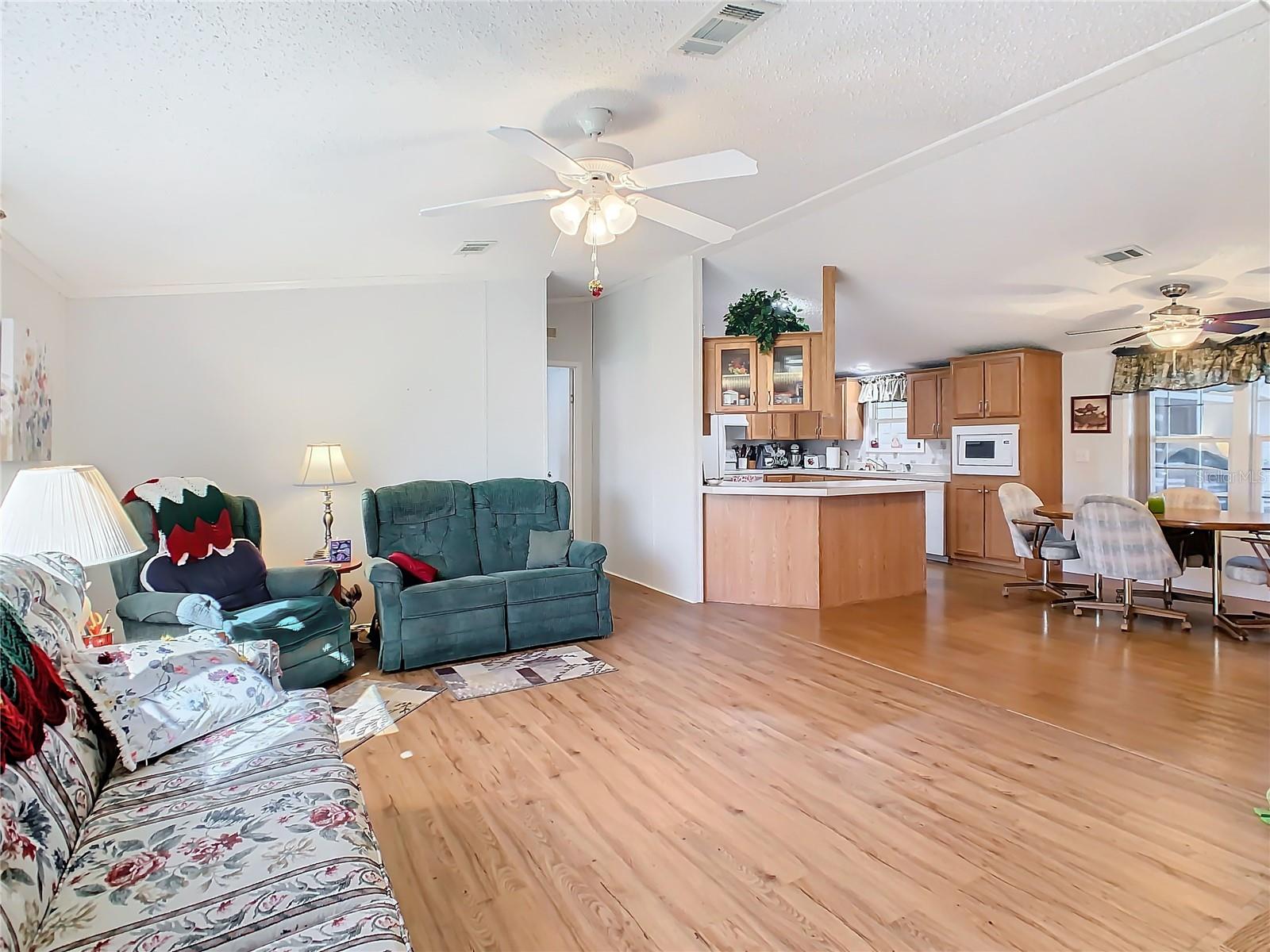157 Orangewood Dr Property Photo 11