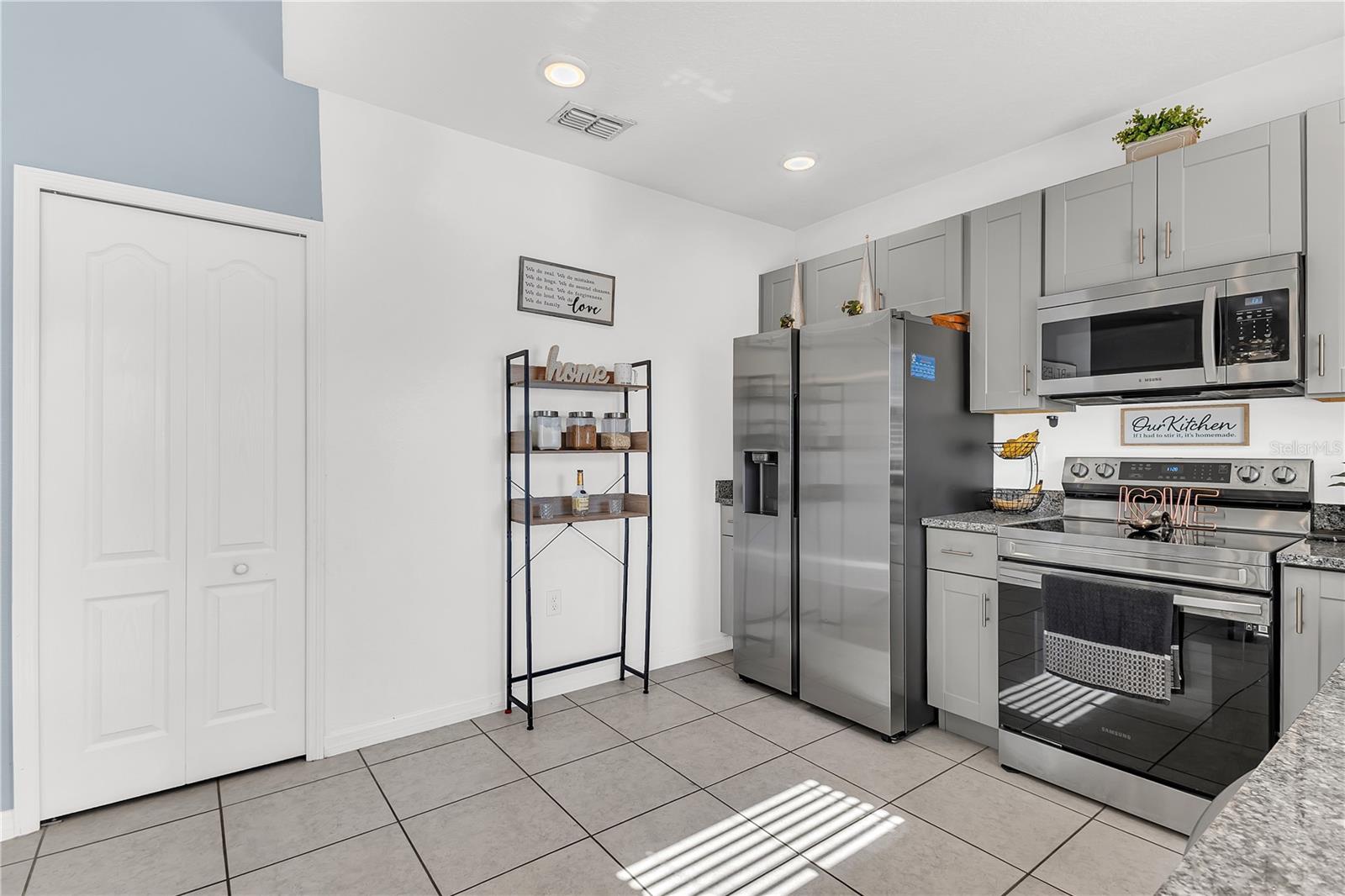 1626 Redfin Dr Property Photo 4