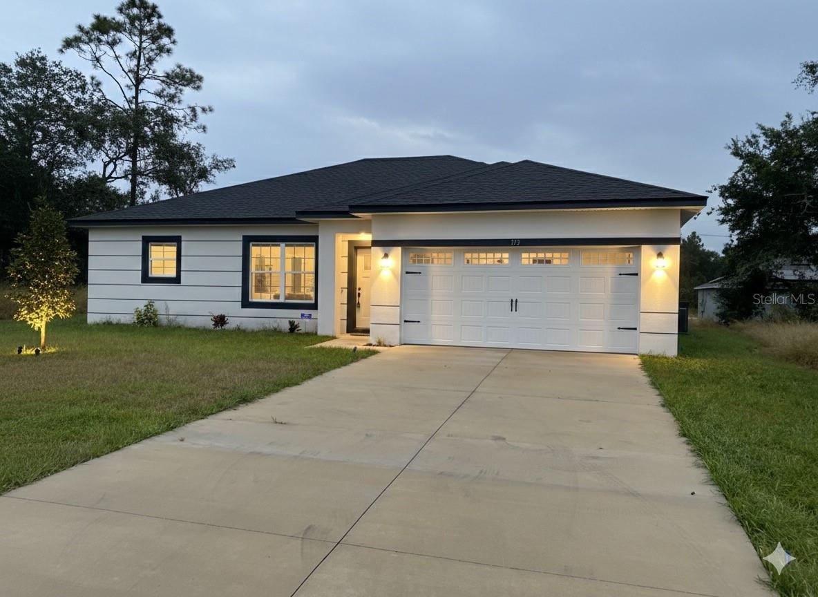 373 AMBERJACK Property Photo 1