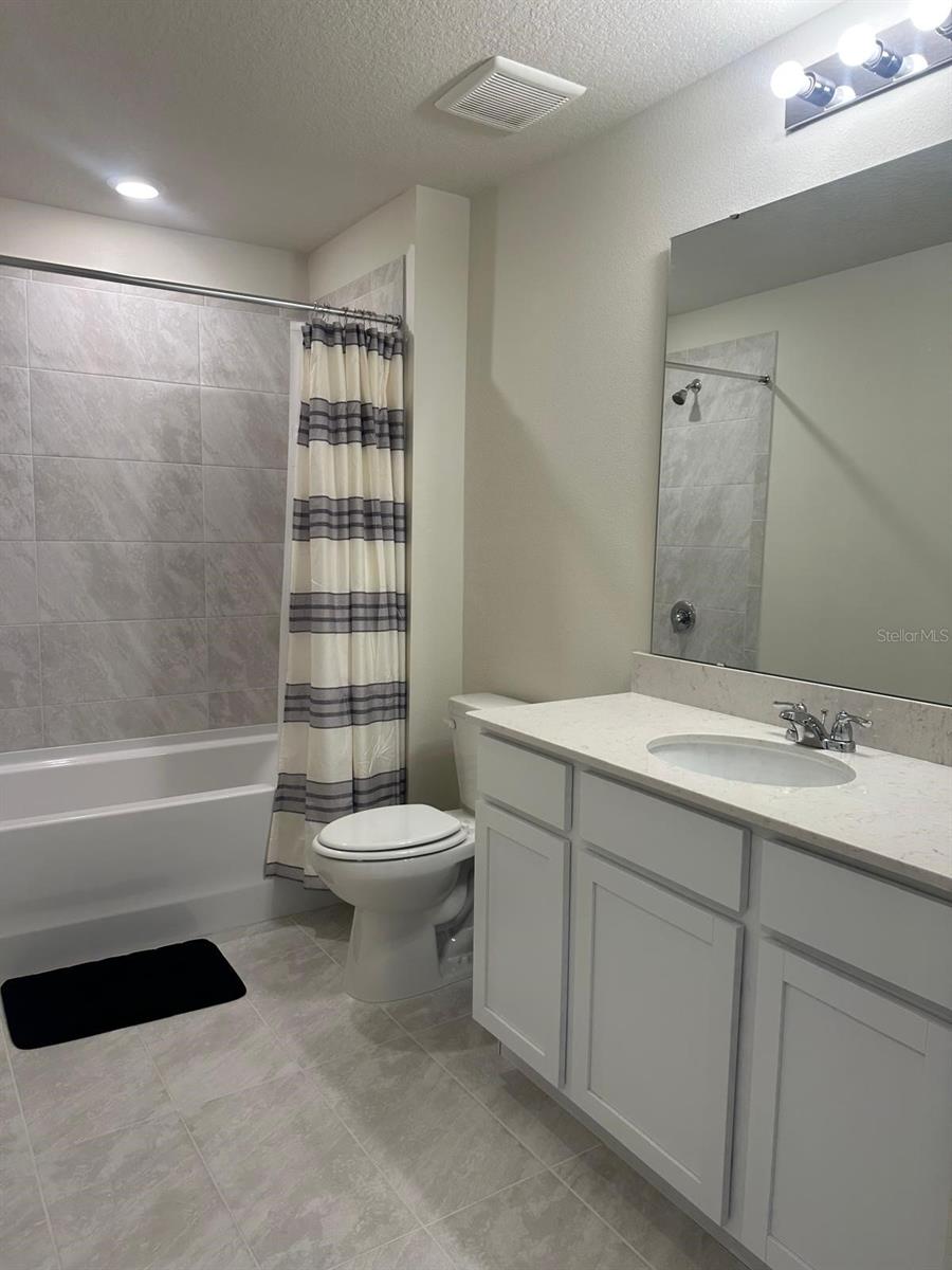 4669 Sparkling Shell Ave Property Photo 13