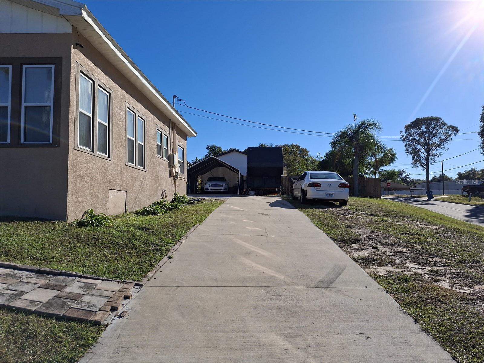 103 Gordon Dr Property Photo 3