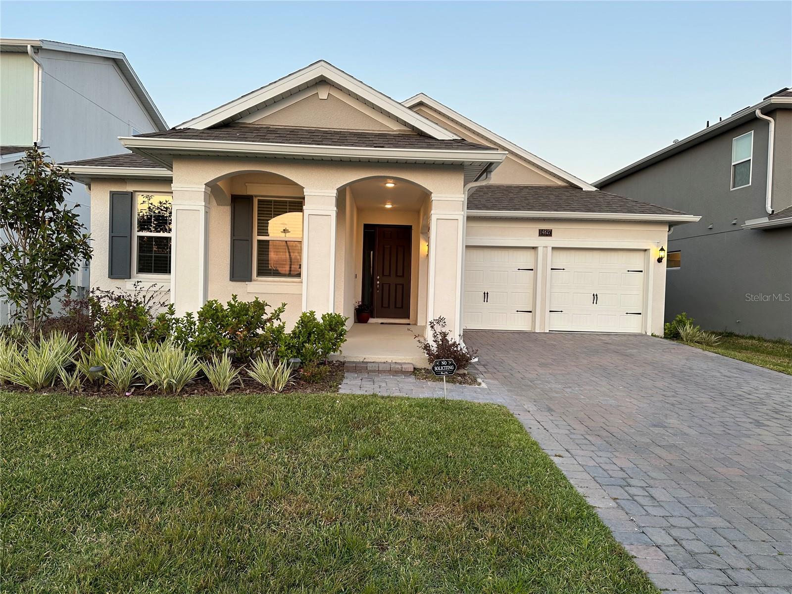 14827 Milfoil Ave Property Photo 1