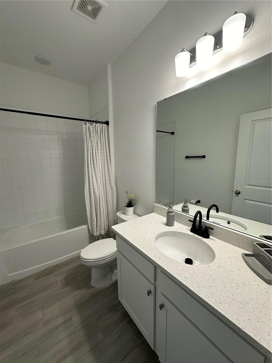 14827 Milfoil Ave Property Photo 35