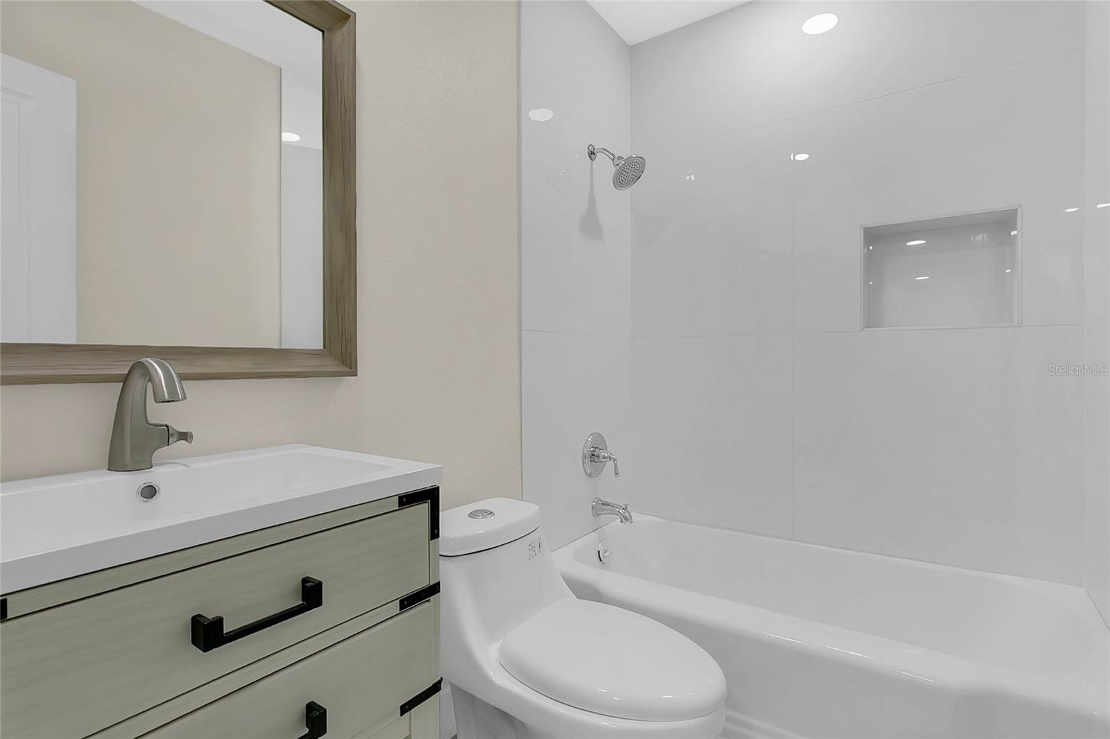 2612 Roxbury Rd Property Photo 13