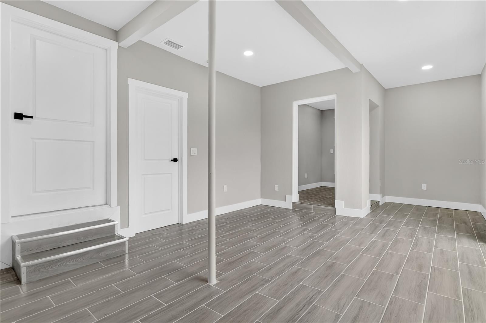 2612 Roxbury Rd Property Photo 28
